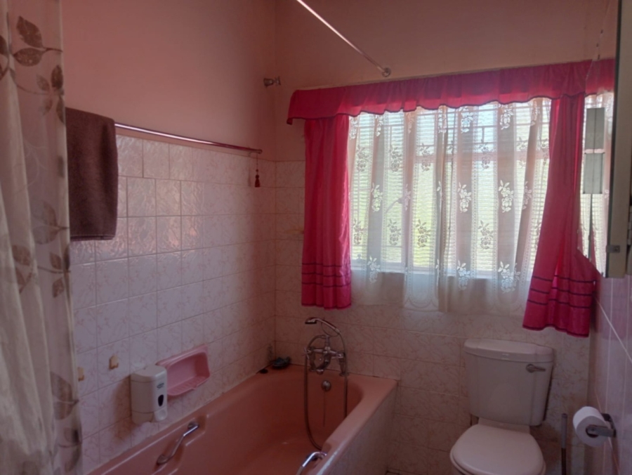 4 Bedroom Property for Sale in Generaal De Wet Free State